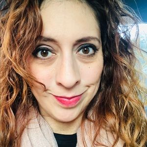 Meet your Posher, Veronica